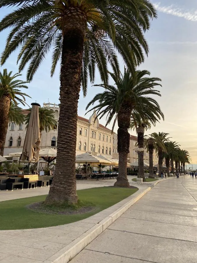 Apartment Dragazzo Studio Trogir Croatia
